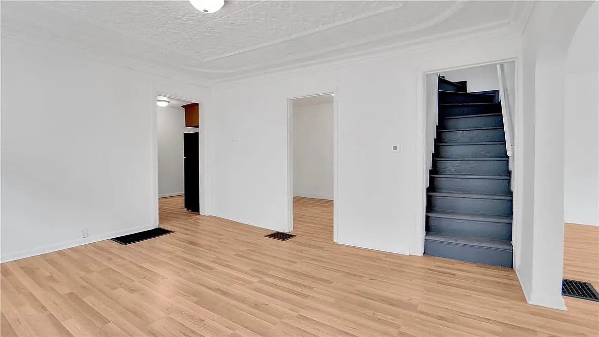 3 bed, 1478 sqft, $2,400 — Photo 3