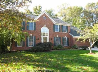8211 Collingwood Ct, Alexandria, VA 22308