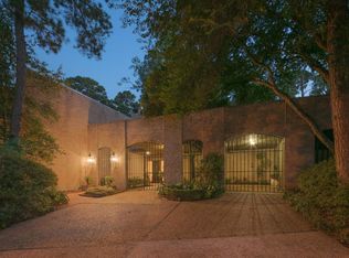 135 Glynn Way Dr, Houston, TX 77056