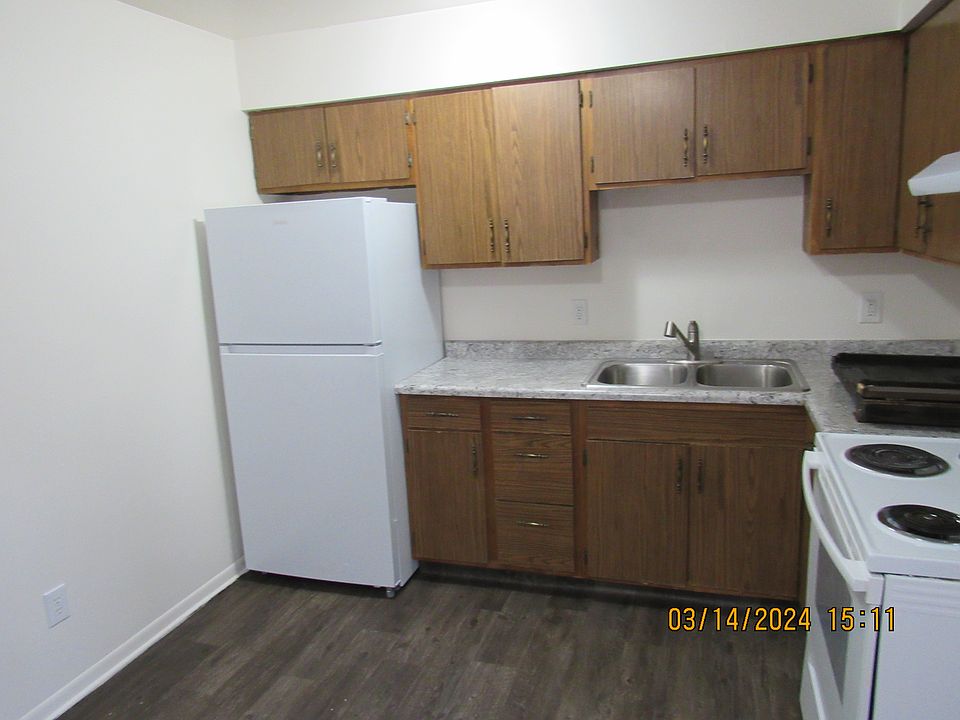 1st image of 3426 Parkside Dr APT 1