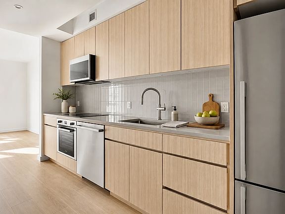 4th image of 31-90 29th St #5O