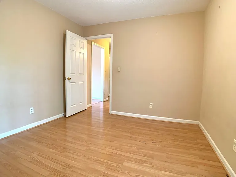 763 Princeton Cir — Photo 15