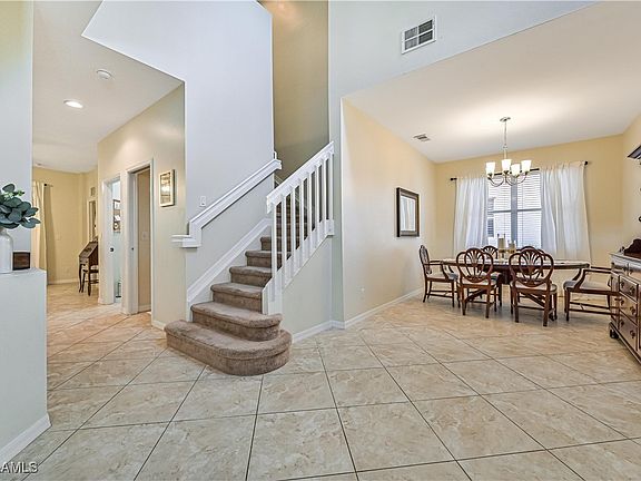 4th image of 10104 N Silver Palm Dr
