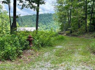 1291 Buck Ln, Crawford, TN 38554