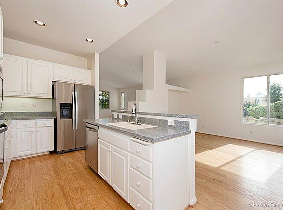 2nd image of 1419 Knoll Park Gln