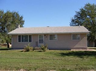 118 Commercial Ave NE, Wolsey, SD 57384