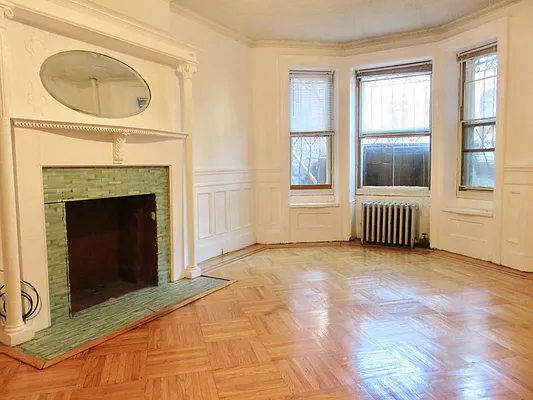 Rented by Space Real Estate | media 18