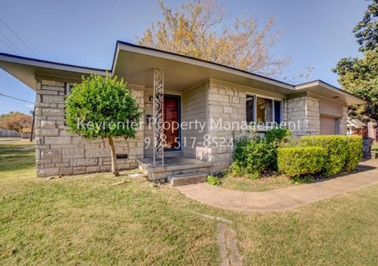 Beautiful 2BD/1BA next to River Parks — Photo 1
