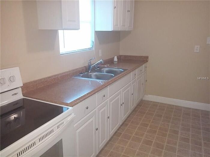 2nd image of 7904 Croton Ave
