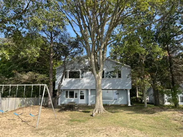 5956 Port Austin Rd, Caseville, MI 48725