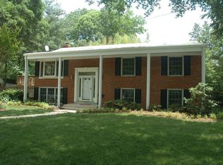 8803 Falkstone Ln, Alexandria, VA 22309