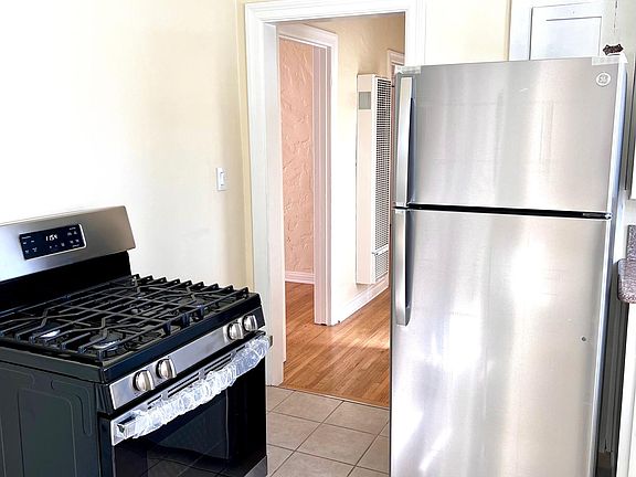 4th image of 6140 Alcott St
