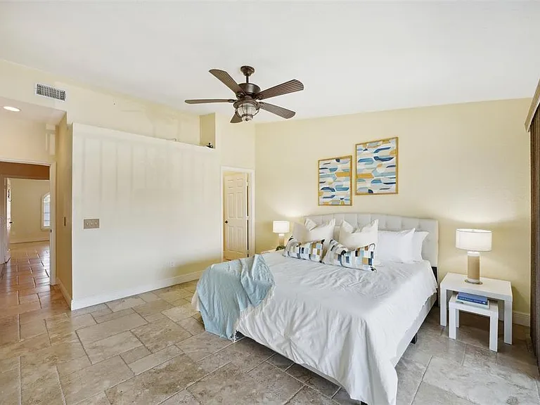 637 Pinellas Bayway S #105 — Photo 31