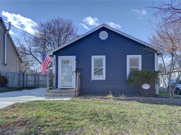 317 N Blake St, Olathe, KS 66061