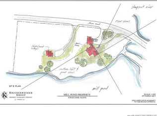 108 Shore Rd, Edgecomb, ME 04556