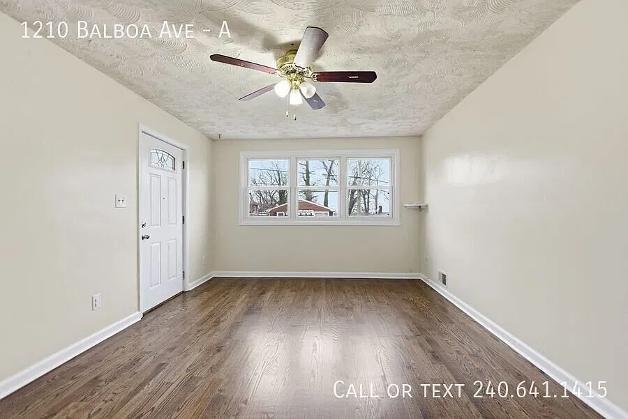 Lovely 2 BR/1 BA Apartment in Capitol Heights! — Photo 2