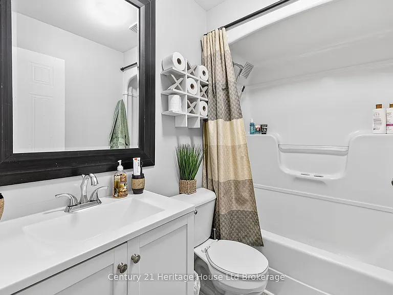 64 Hiawatha Rd #35 — Photo 10