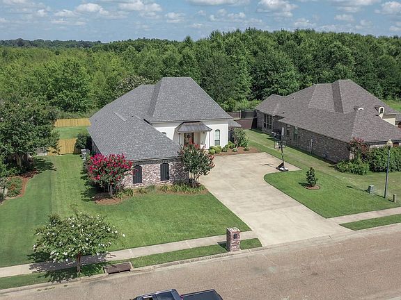 4th image of 512 Bunker Ln