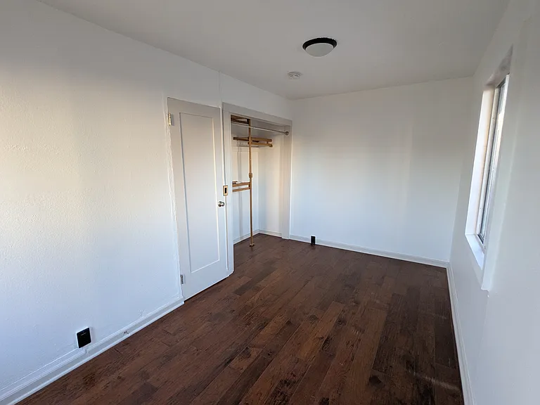 630 Broadway St #C — Photo 25