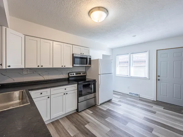 3202 Henry Ave #3202, Des Moines, IA 50315