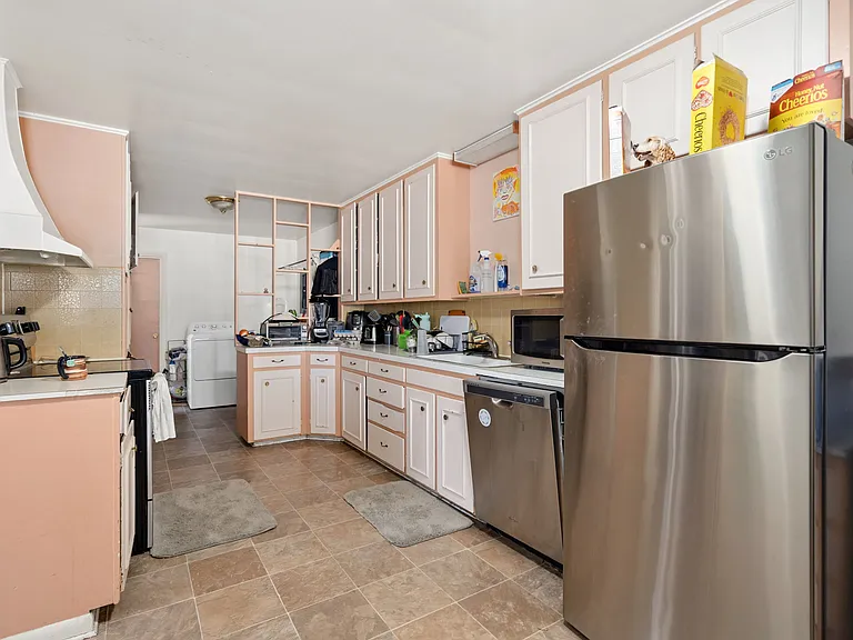 821 W Mulberry St — Photo 5