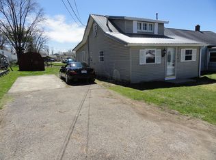162 Seymour Ave, Buckeye Lake, OH 43008
