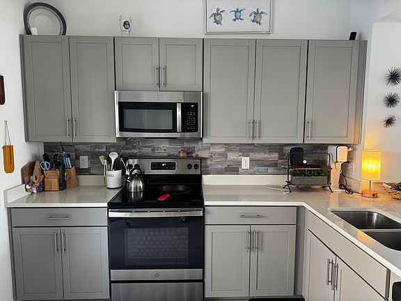 4th image of 6368 Fairmont Ln
