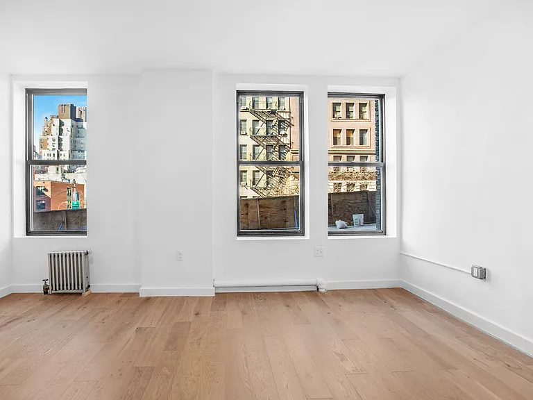 740 W End Ave #22X — Photo 2