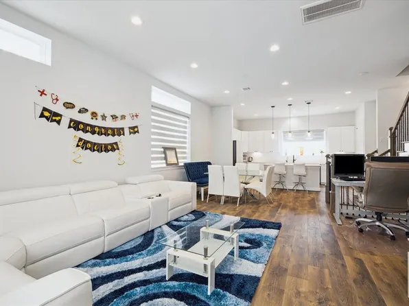 1404 Cleburne St, Houston, TX 77004