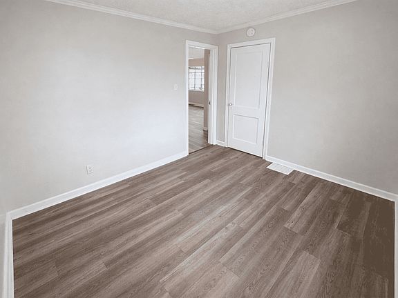3rd image of 3546 Stanford Pl