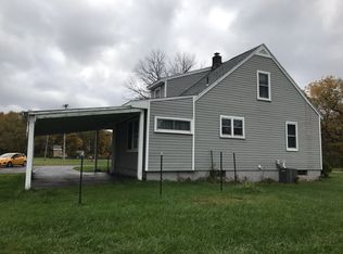 6524 Badgley Rd, East Syracuse, NY 13057