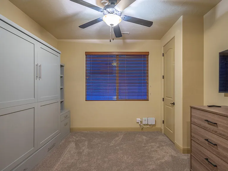 2212 S Chippenham Ct — Photo 35