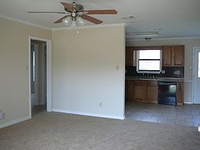4th image of 4002 Bordeaux Dr