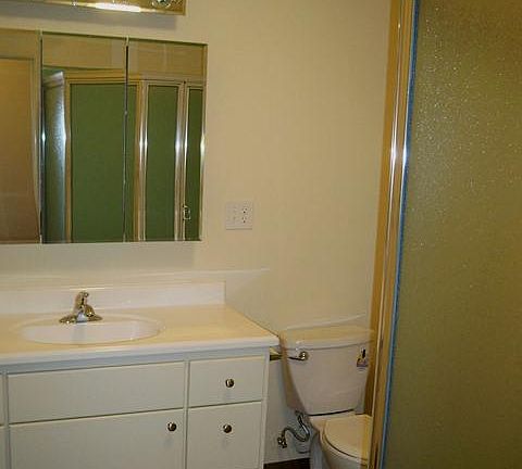 4th image of 451 E Rowland St APT 29