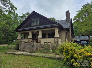 4 Three Dove Rd, Candler, NC 28715