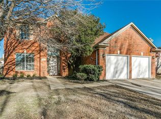 723 Claridge Dr, Arlington, TX 76018