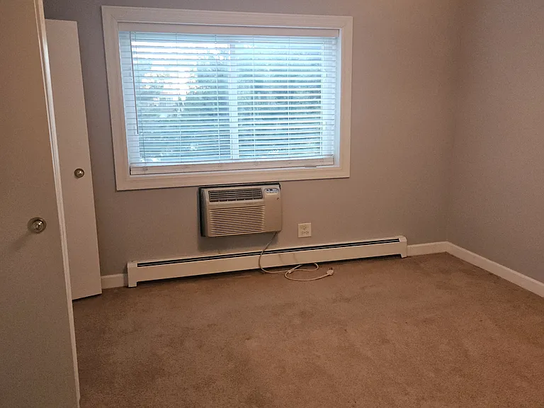 2214 S Goebbert Rd #279 — Photo 6