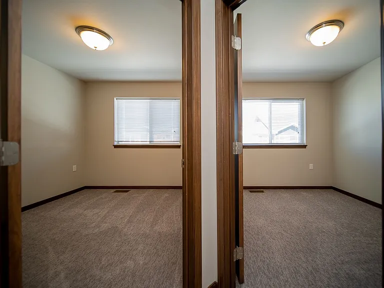 4802 S Hosta Ave — Photo 13