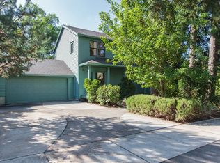 8680 SW Holly Ln, Portland, OR 97223