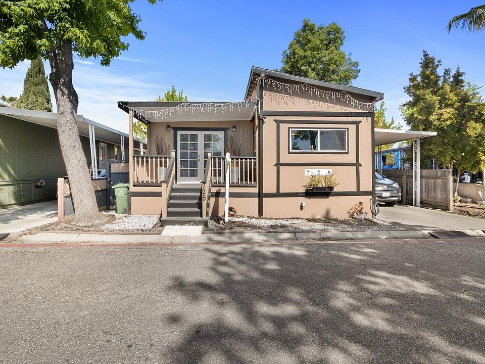 1st image of 725 Spindrift Dr