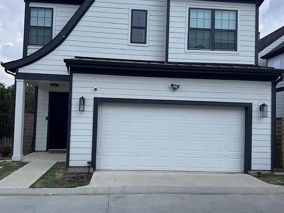 2nd image of 5505 Oakmont Villas Dr