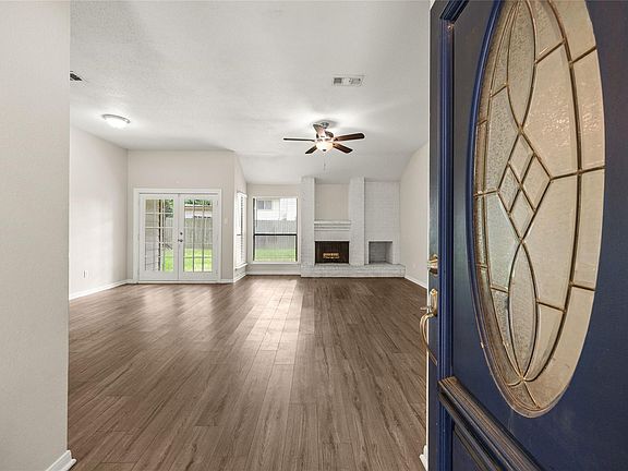 3rd image of 12115 Stableway Ct