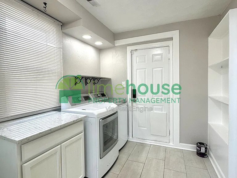 809 Cambridge Ave — Photo 18