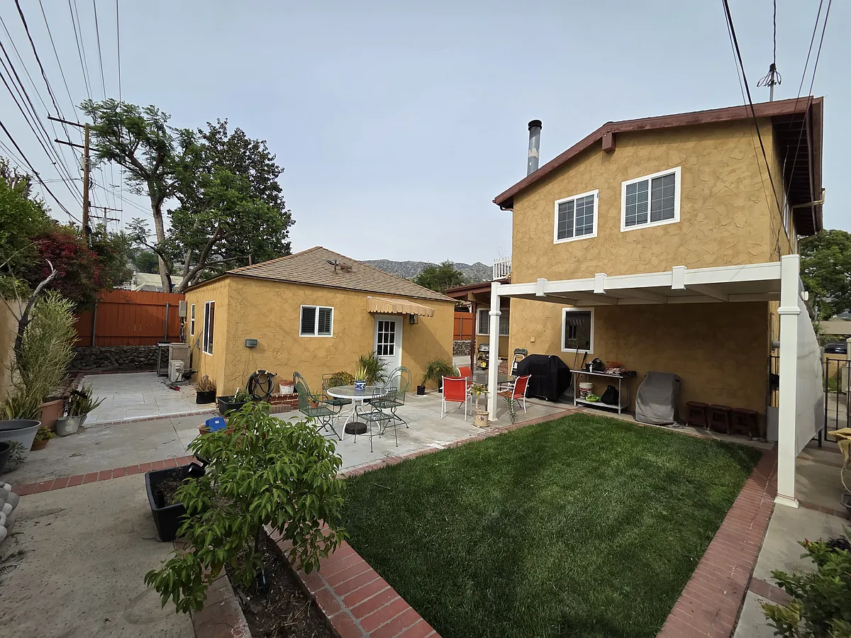 Exterior View - 2425 N Parish Pl
