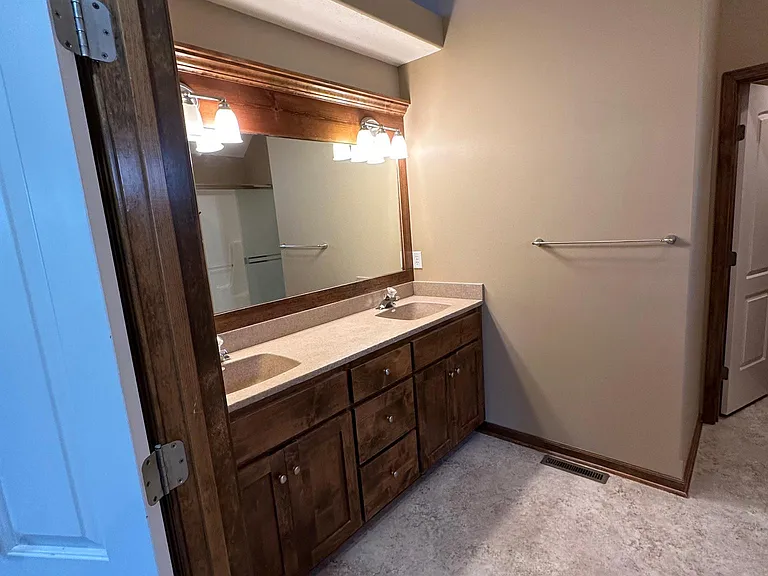 2014 Owen Dr — Photo 24