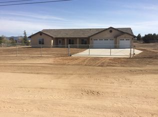 6050 Merito Rd, Oak Hills, CA 92344