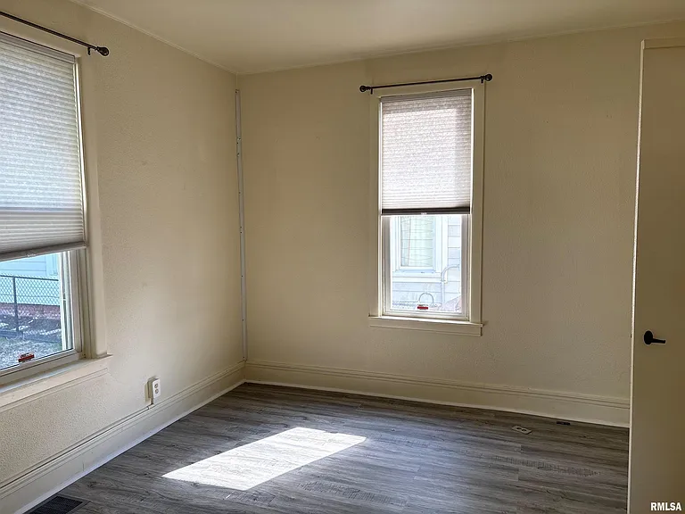 901 NE Glen Oak Ave #2 — Photo 14
