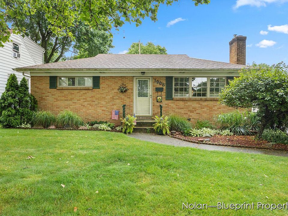 1st image of 1908 Fruitwood Dr NW