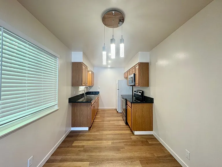 471 Cross St #473 — Photo 8
