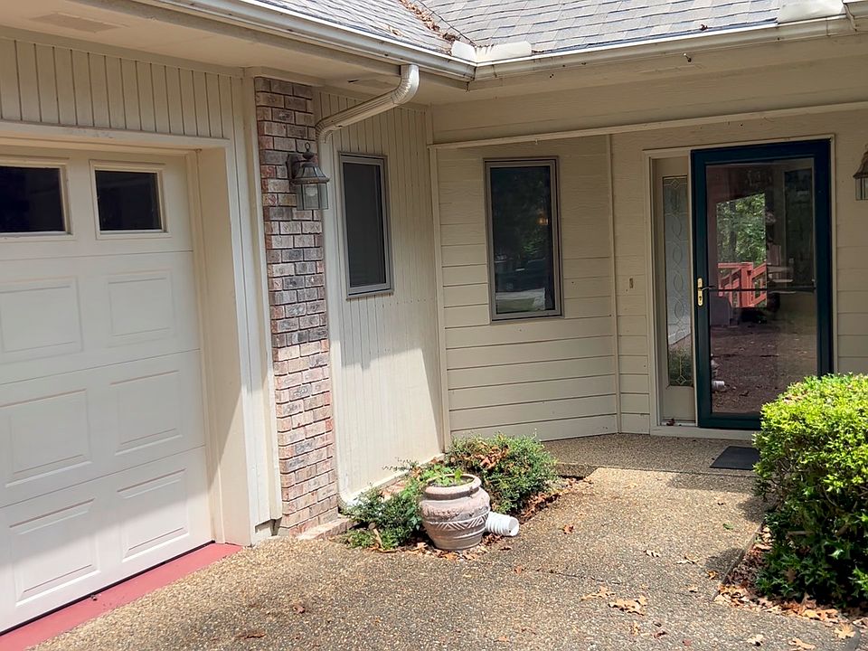 2nd image of 16 Arista Ln